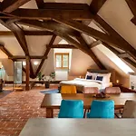 Orangerie Garden By Kh Maison d'hôtes 4*